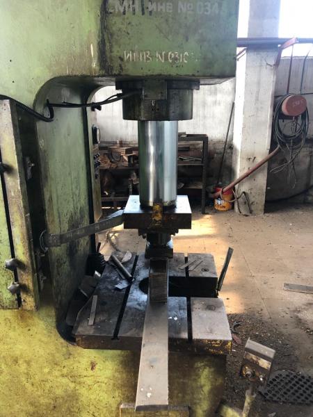 Предлагаю Пресс гидравлический одностоечный без гидроподушки ПБ6330